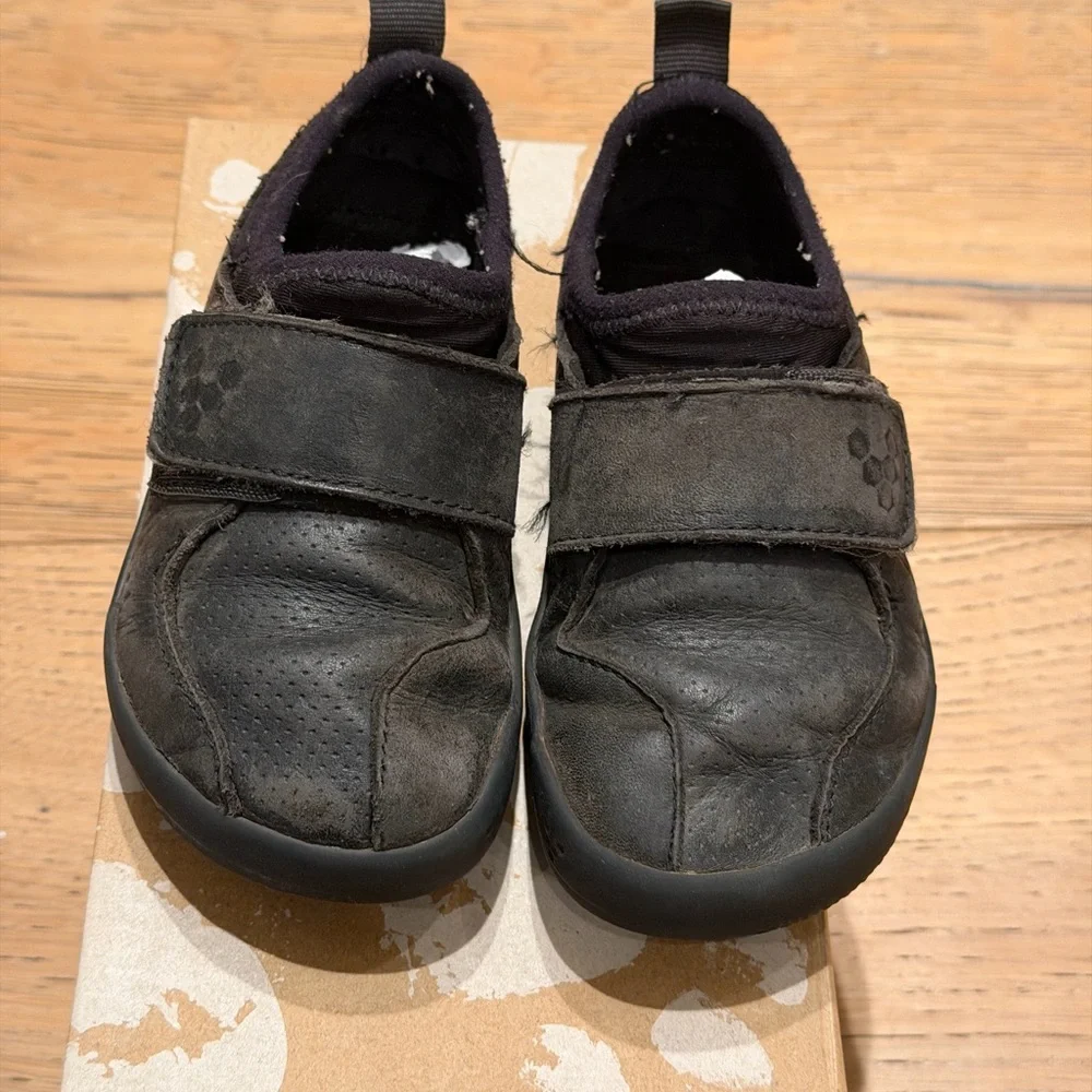 Vivo Barefoot Kids Black Sneakers - Picture 3 of 6